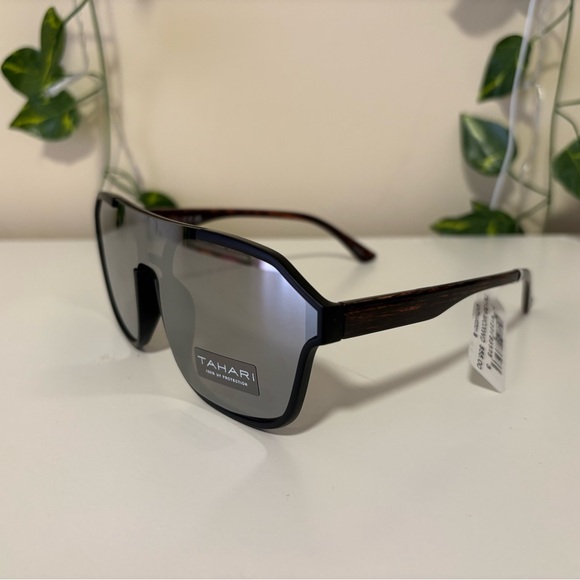 Tahari Accessories - Tahari Black Frame Mirrored Silver Lens Sunglasses